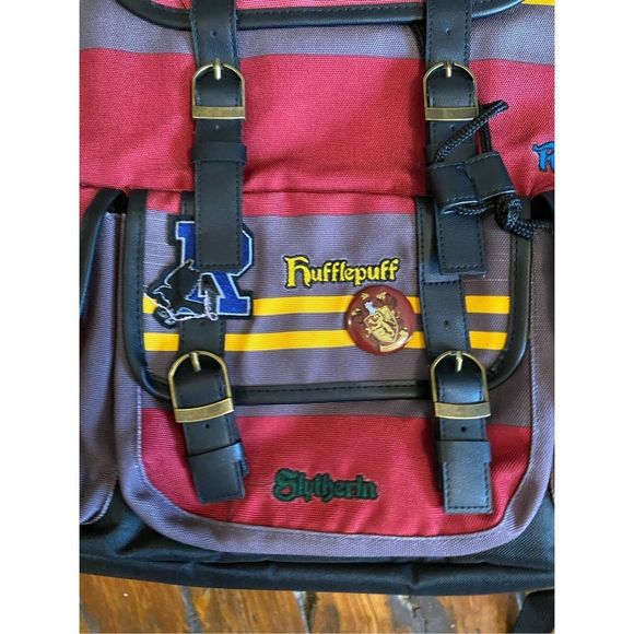 Harry Potter Hogwarts School of Witchcraft & Wizardry Multicolor Backpack MP $80 - Picture 4 of 11
